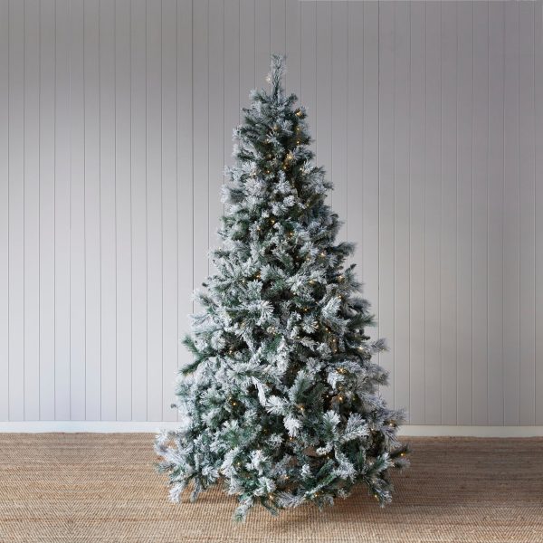 7.5 FT DOUGLAS FIR SNOW TREE - 420 LED